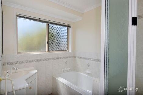 Property photo of 5 Yaldara Crescent New Auckland QLD 4680