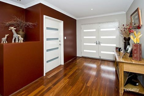 Property photo of 36 Roxburghe Drive The Vines WA 6069