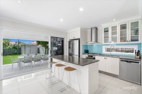 Property photo of 109 Pine Street Wynnum QLD 4178