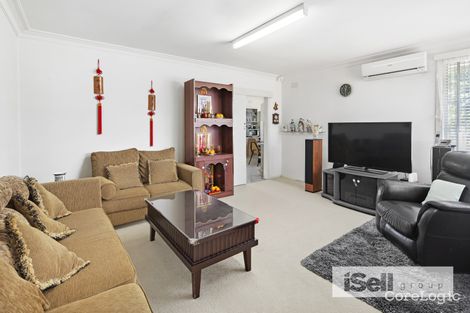Property photo of 15 Hanleth Avenue Springvale VIC 3171