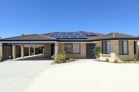 Property photo of 26 Turnstone Glade Bennett Springs WA 6063