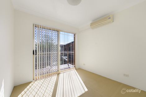 Property photo of 3/8 Carnegie Circuit Chifley NSW 2036