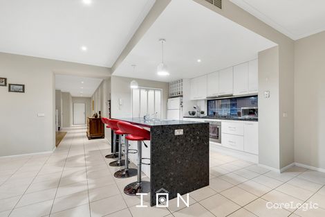 Property photo of 3 Launton Place Cranbourne East VIC 3977