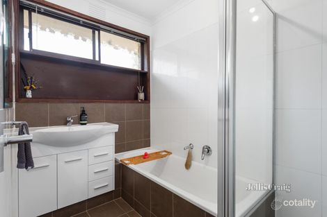 Property photo of 2/117 Mountain View Road Briar Hill VIC 3088