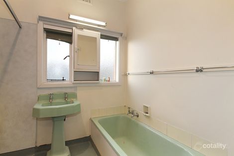 Property photo of 69 Neville Street Carnegie VIC 3163