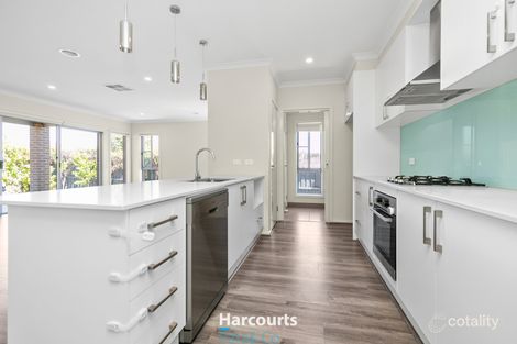 Property photo of 47 Newington Parade Mernda VIC 3754