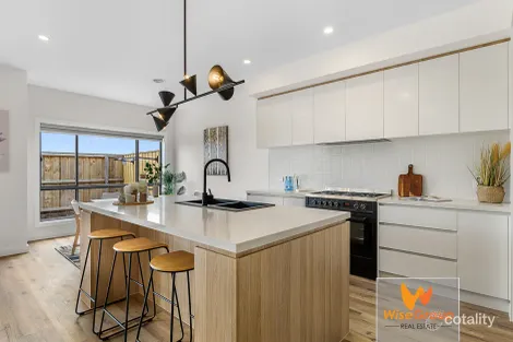 Property photo of 5 Olivia Lane Clyde VIC 3978