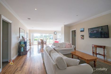 Property photo of 15 William Hovell Way Yea VIC 3717