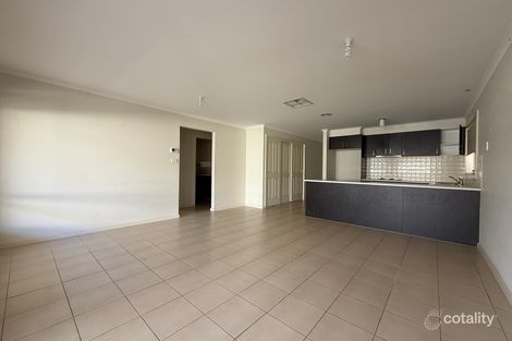 Property photo of 21 David Circuit Hillside VIC 3037