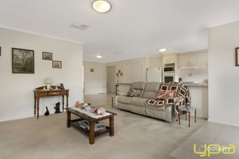 Property photo of 4 Lindwall Street Sunbury VIC 3429