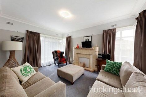 Property photo of 1083 Nepean Highway Moorabbin VIC 3189