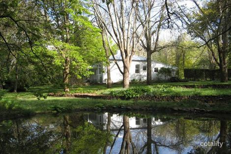 17 Brougham Rd, Mount Macedon, VIC 3441