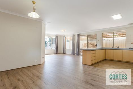 Property photo of 5 Oxalis Grove Beeliar WA 6164