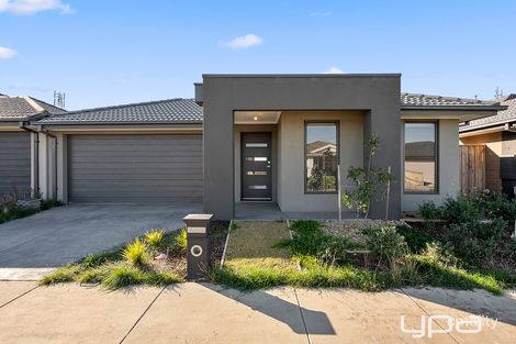 25 Carisbrook Cres, Winter Valley, VIC 3358