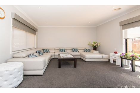 Property photo of 37 Wendouree Drive Kialla VIC 3631