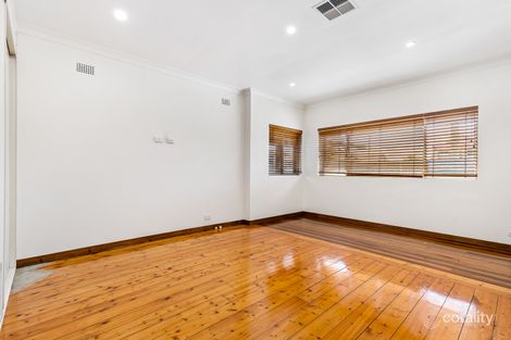 Property photo of 19 General Holmes Drive Brighton-Le-Sands NSW 2216