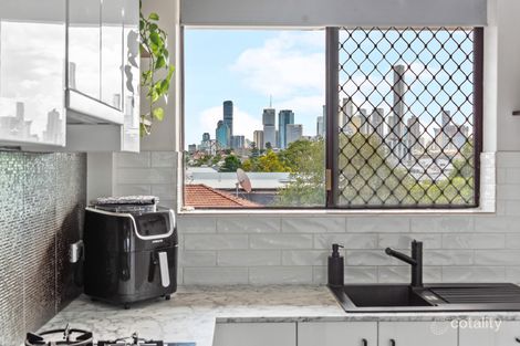 Property photo of 17/304 Harcourt Street Teneriffe QLD 4005