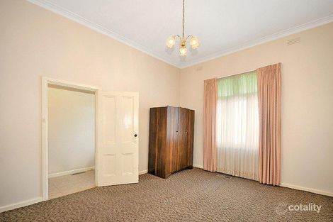 Property photo of 102 Napier Street Essendon VIC 3040