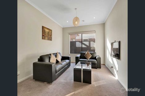 Property photo of 46 Otago Loop Caroline Springs VIC 3023