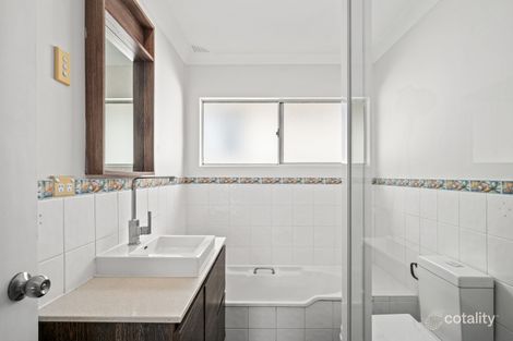 Property photo of 24 Grace Avenue Point Clare NSW 2250