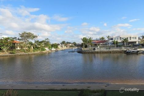 35 Sonder St, Broadbeach Waters, QLD 4218