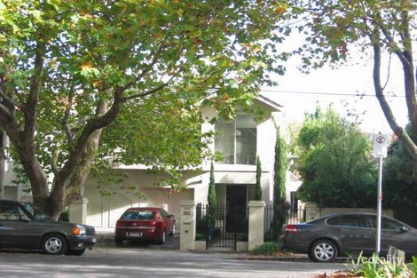 24a Broadway, Elwood, VIC 3184