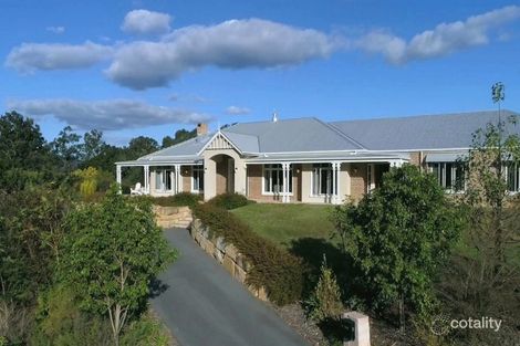 Property photo of 2 Vivian Place Samsonvale QLD 4520