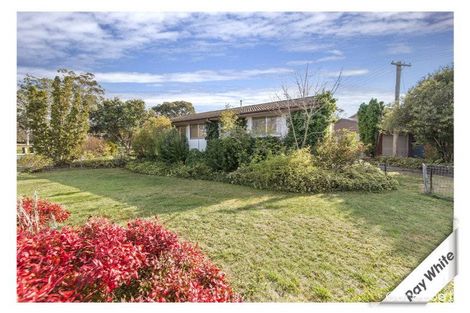 Property photo of 34 Bennelong Crescent Macquarie ACT 2614