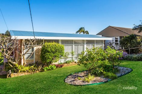 Property photo of 35 Carpenter Crescent Warriewood NSW 2102