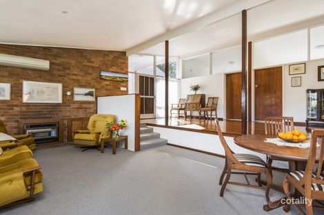 Property photo of 35 Carpenter Crescent Warriewood NSW 2102