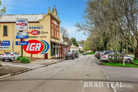 Property photo of 52 Greenfields Boulevard Romsey VIC 3434