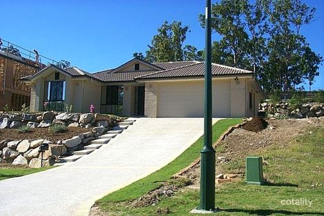 5 Dale Ct, Upper Kedron, QLD 4055