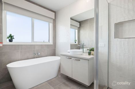 Property photo of 173 Carnival Boulevard Berwick VIC 3806