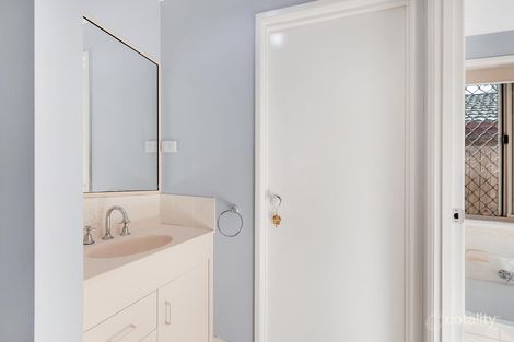 Property photo of 18 Banksia Circuit Forest Lake QLD 4078