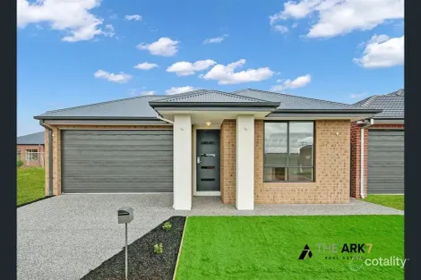 Property photo of 8 Downley Loop Strathtulloh VIC 3338