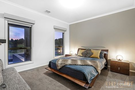 Property photo of 24 Shoalhaven Drive Caroline Springs VIC 3023