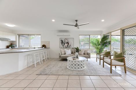 Property photo of 14 Chital Place Chermside West QLD 4032