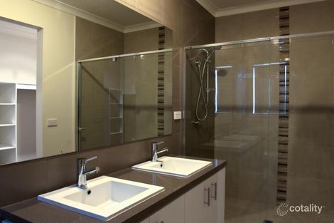 Property photo of 37 Stoneyfell Road Point Cook VIC 3030