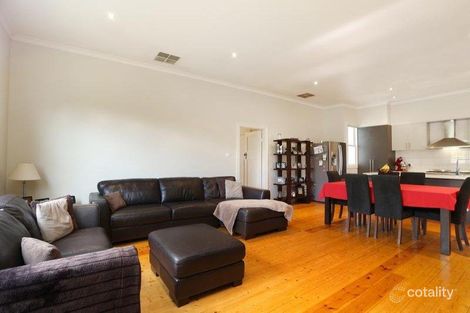 Property photo of 17 Avoca Crescent Pascoe Vale VIC 3044