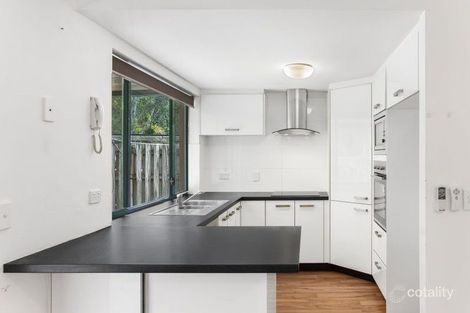 Property photo of 156 Greenacre Drive Arundel QLD 4214