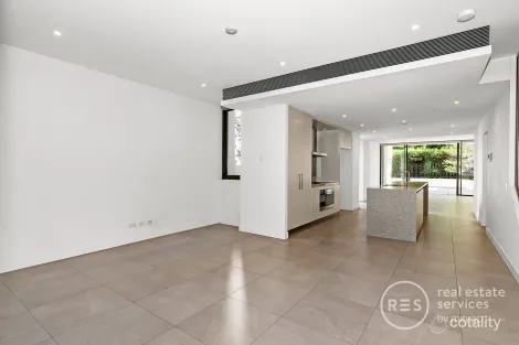 Property photo of 1 Grattan Close Forest Lodge NSW 2037