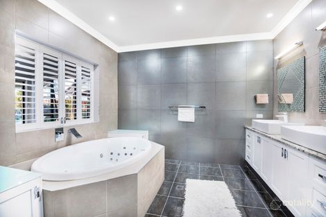 Property photo of 10-12 Forest Ridge Drive Bonogin QLD 4213