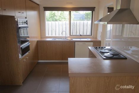 2/106 Orrong Rd, Elsternwick, VIC 3185