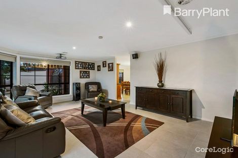 Property photo of 8 Paruna Place Hoppers Crossing VIC 3029