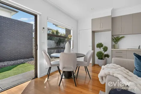 Property photo of 9/2-4 Devon Road Pascoe Vale VIC 3044