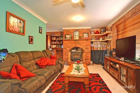Property photo of 4 Helsinki Parade Bomaderry NSW 2541
