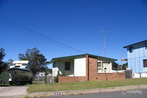 11 Hardwick Cres, Mount Warrigal, NSW 2528