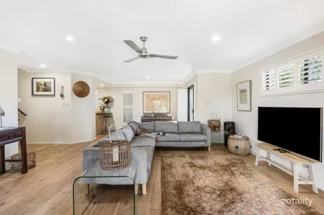 Property photo of 2/47 Twenty Seventh Avenue Palm Beach QLD 4221