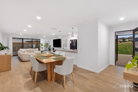 Property photo of 28 Scenic Drive Southside QLD 4570