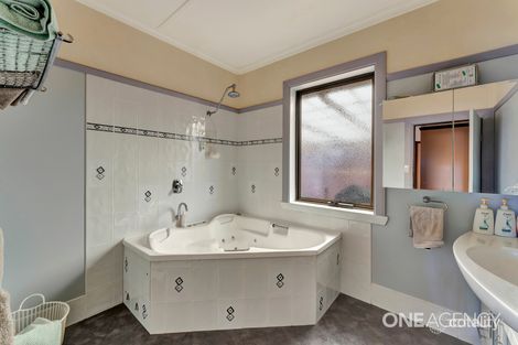 Property photo of 302 Mount Street Upper Burnie TAS 7320